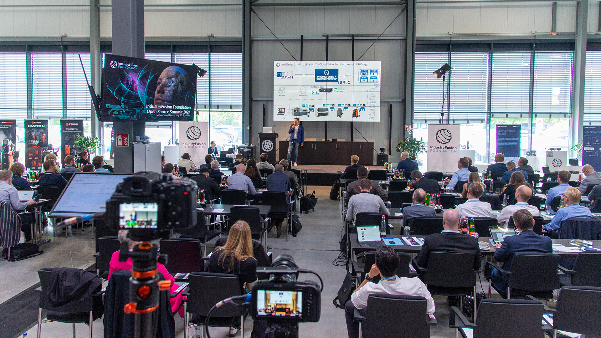 Open Source Summit: Konkrete Umsetzung von Industrie 4.0 im Mittelstand